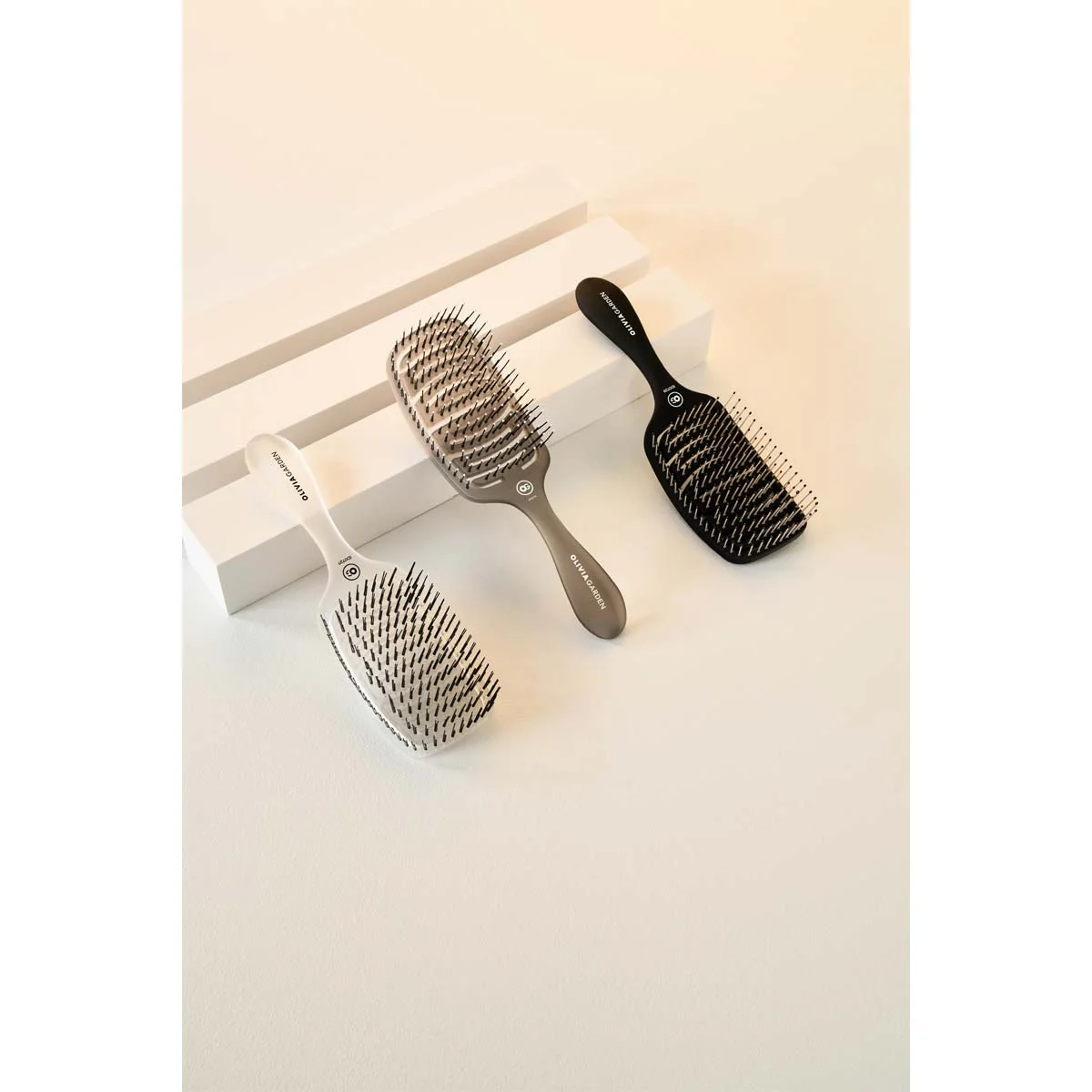 Brosse Essential Care Flex Grey pour cheveux Moyens - Image 3