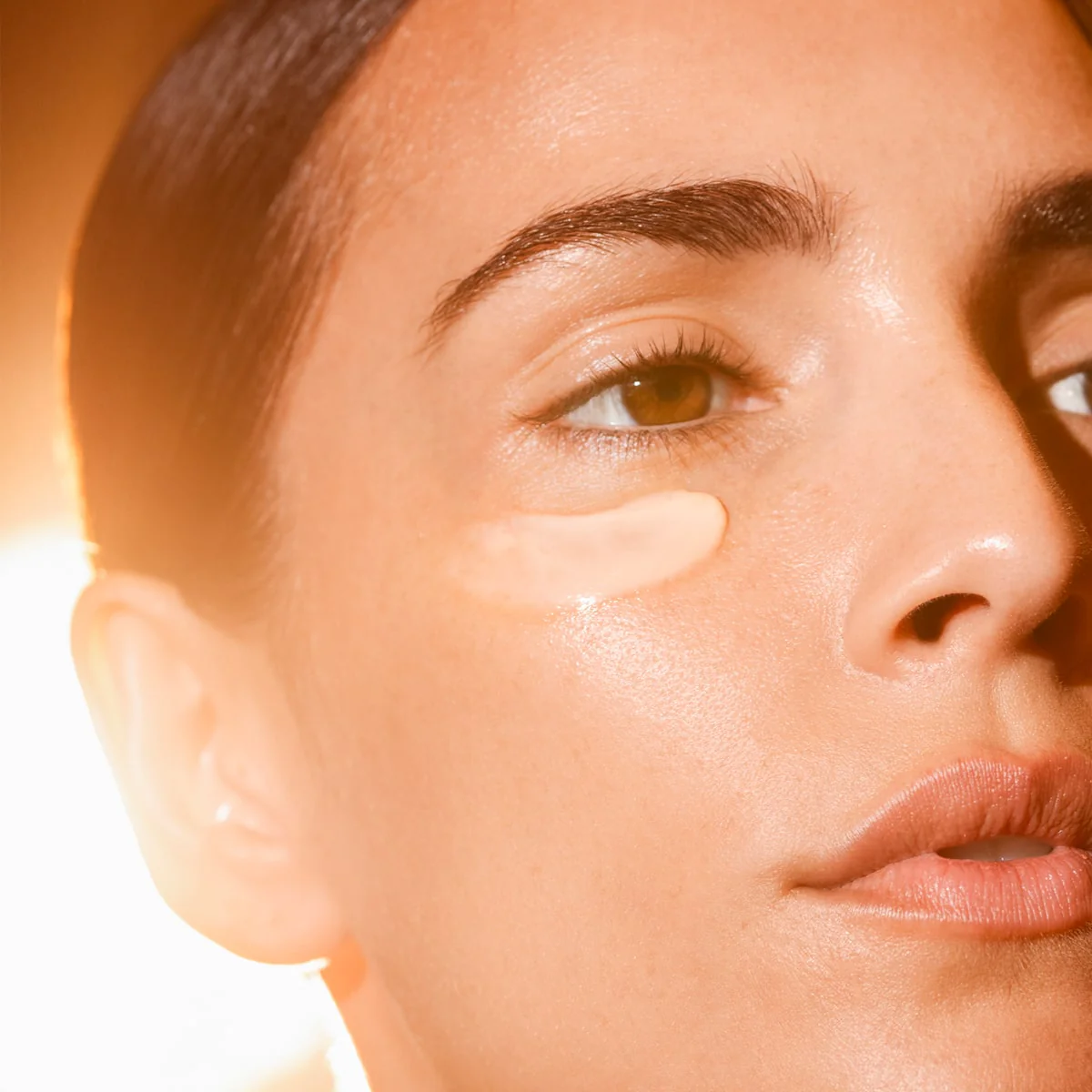 Contour des Yeux à la Vitamine C Lumisheen - Image 3