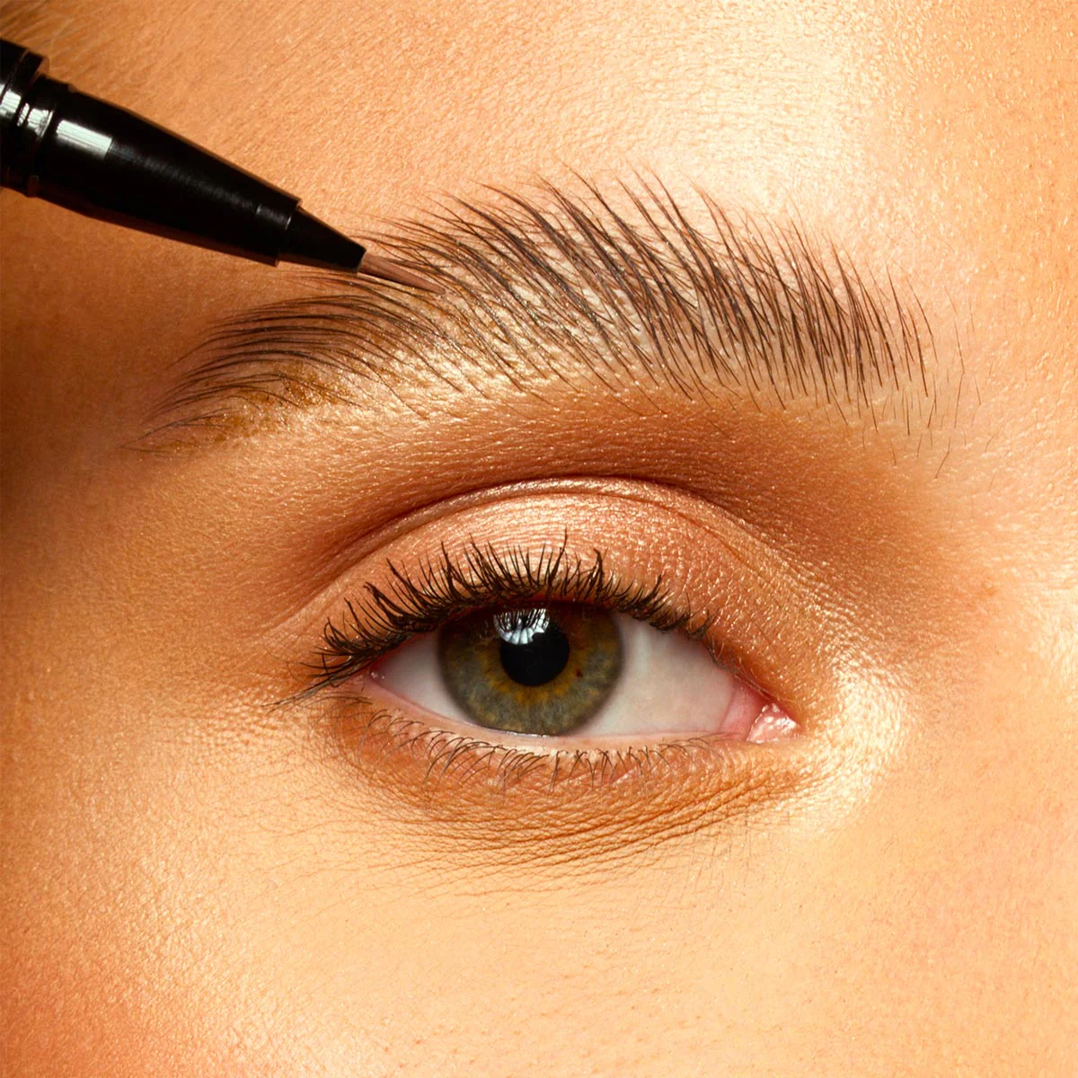 Feutre Sourcils Micro Précision GEISHA BROWS - Image 4